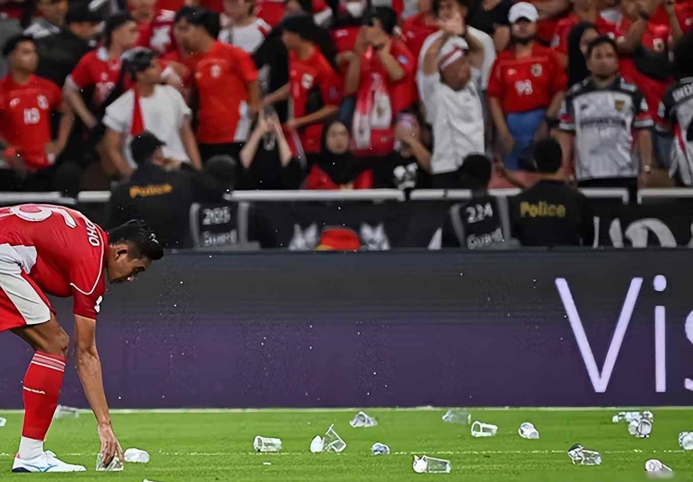 关于德甲倒计时,底特律活塞赛前绝杀压哨,细节引发关注,球迷炸锅,纪律约束更严格的信息 关于德甲倒计时,底特律活塞赛前绝杀压哨,细节引发关注,球迷炸锅,纪律约束更严格的信息