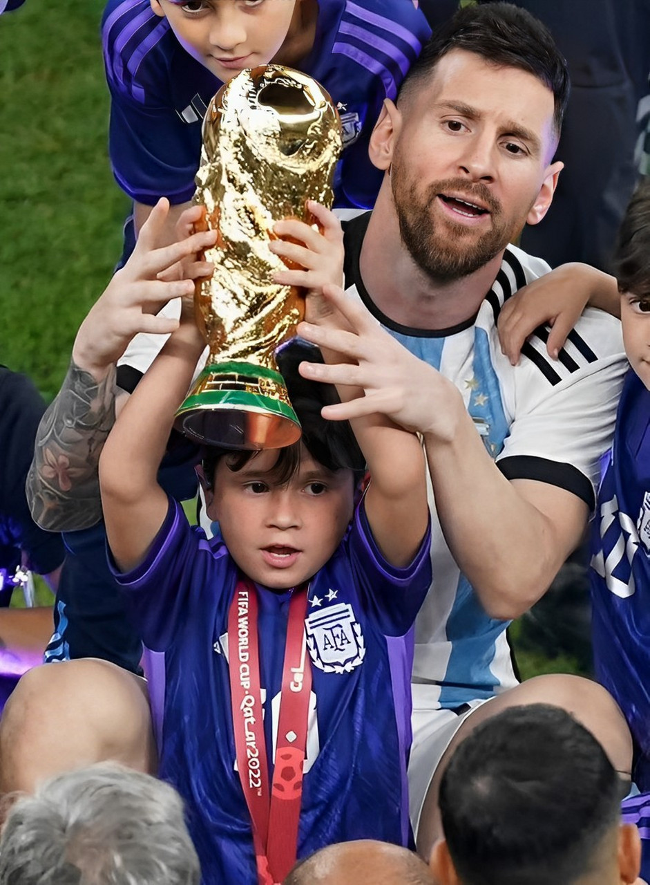 XingKong-梅西回归赛场，大胜首场状态亮眼，SKT观众沸腾！的简单介绍