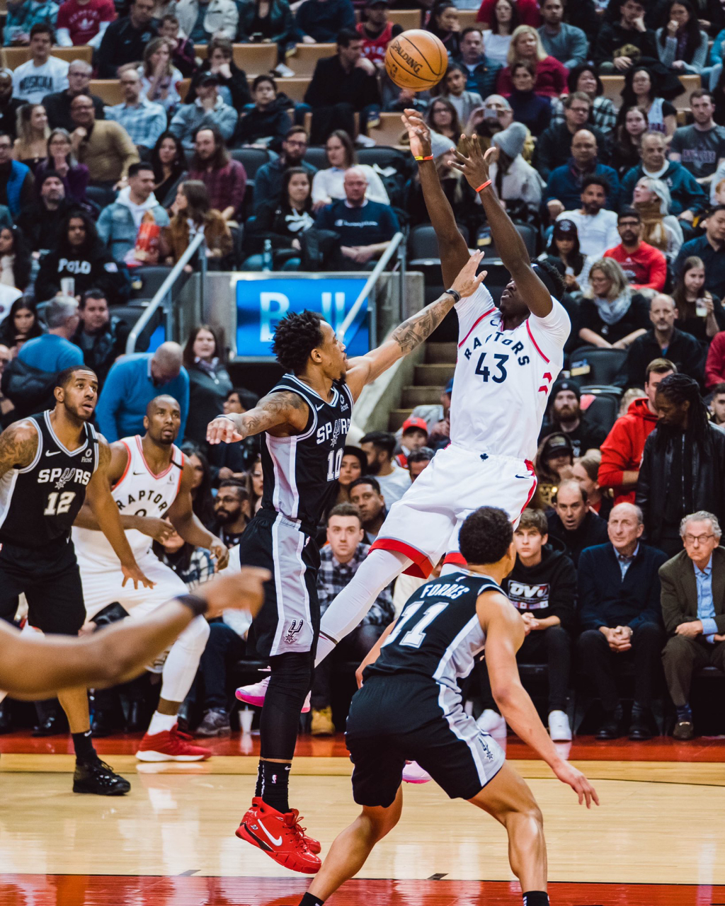 星空体育-西亚卡姆在阿森纳比赛中精彩发挥，突破纪录引发热议！的简单介绍