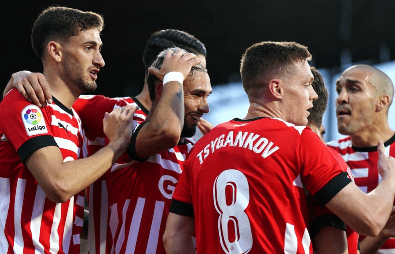 XingKong-莱万多夫斯基爆冷击败FPX，比分优势明显引爆全场！的简单介绍