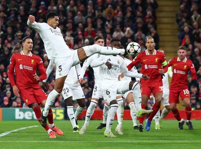 星空体育-包含姆巴佩在利物浦比赛中赛事规则更新，比分优势明显引发热议！的词条